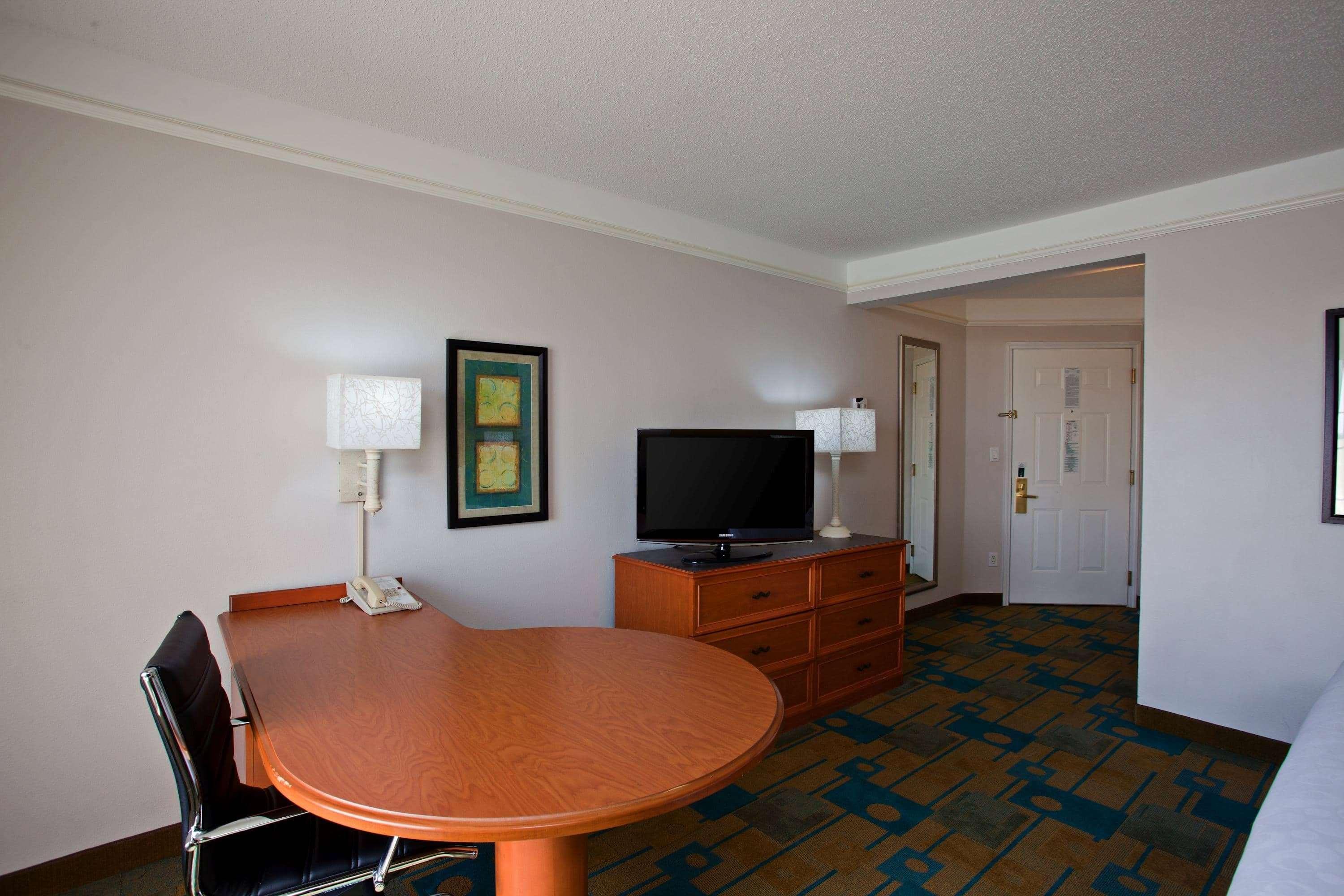 La Quinta By Wyndham Winston-Salem Hotell Exteriör bild