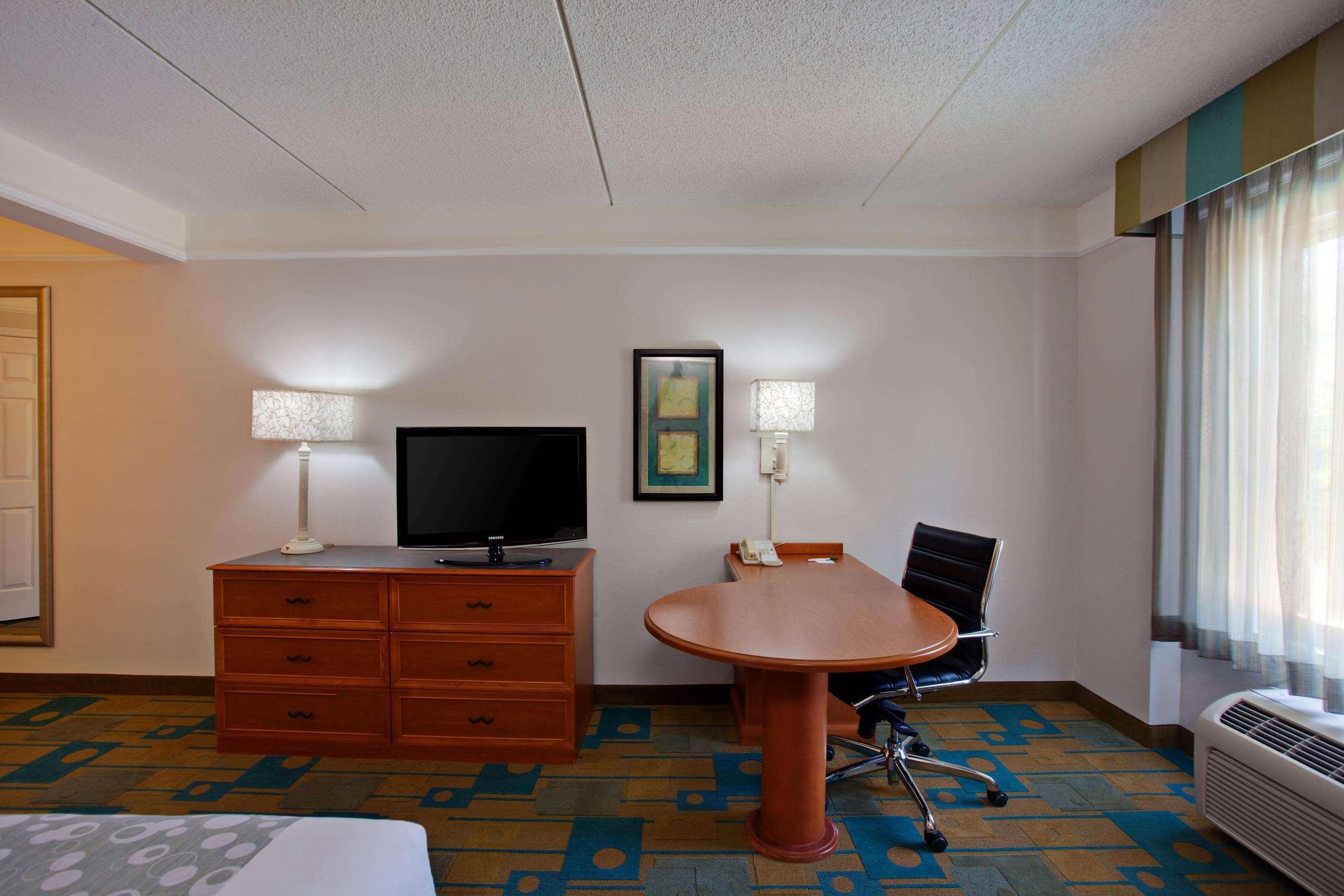 La Quinta By Wyndham Winston-Salem Hotell Exteriör bild